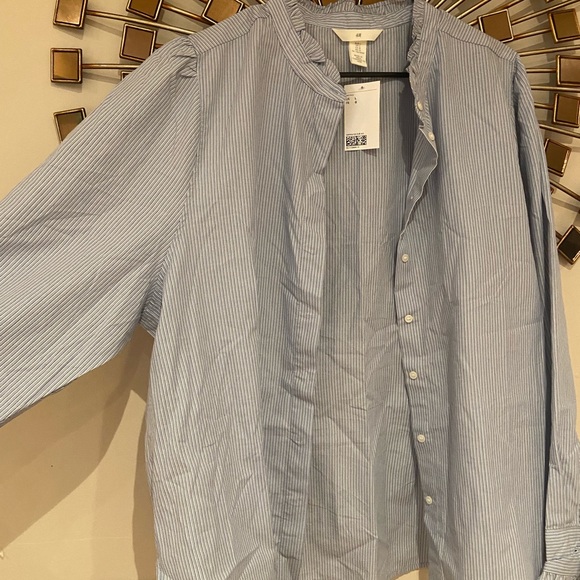 Blue blouse Size large - Picture 2 of 2
